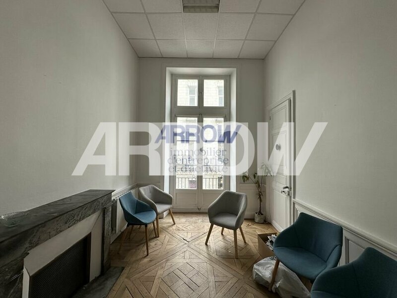 Bureaux à louer NANTES 7