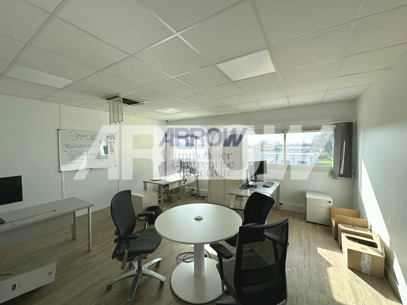Bureaux à louer BOUGUENAIS 9