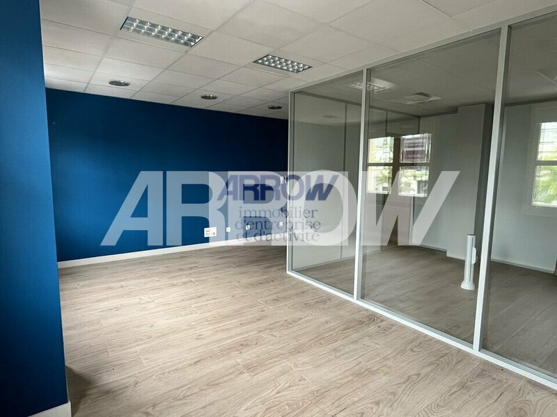 Bureaux à vendre à louer REZE 2
