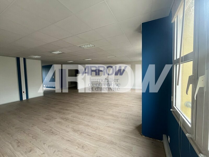 Bureaux à vendre à louer REZE 3