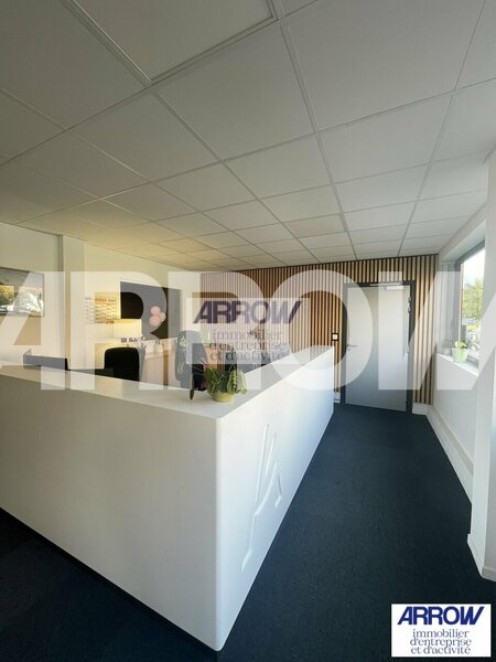 Local à vendre ORVAULT 2