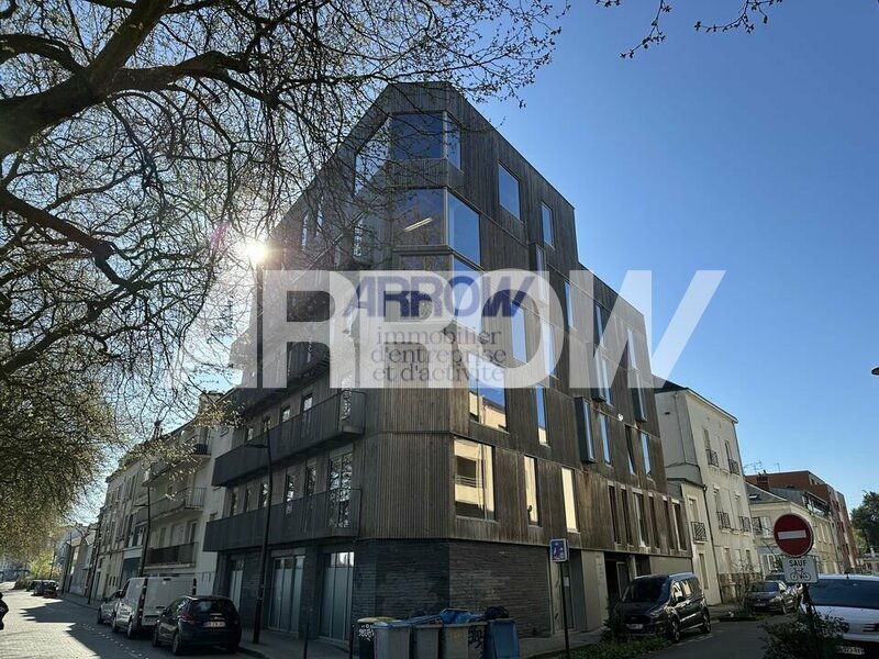 Bureaux à louer NANTES 9