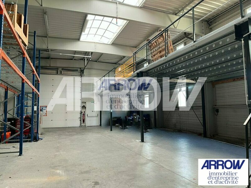 Local à vendre à louer BOUGUENAIS 4