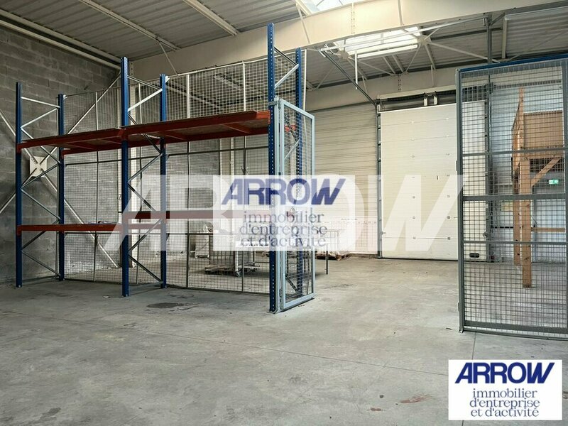 Local à vendre à louer BOUGUENAIS 4