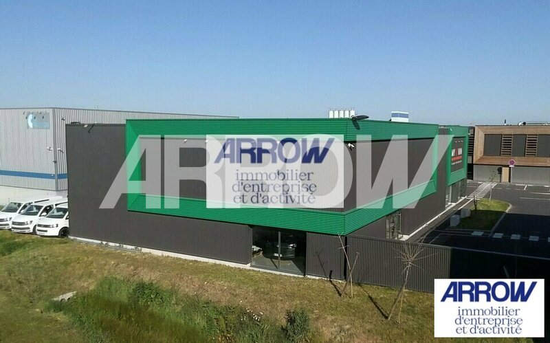 Entrepôt à vendre à louer LES SORINIERES 1