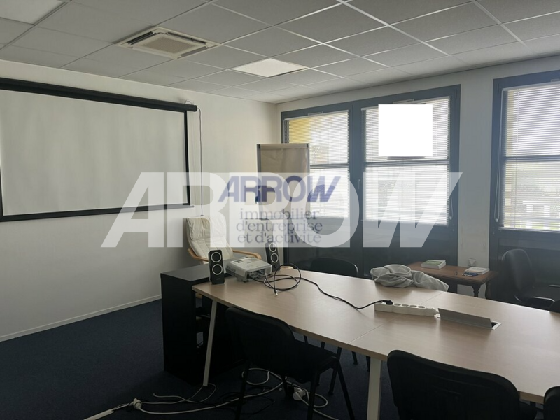 Bureaux à louer REZE 2