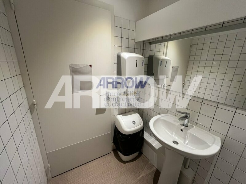 Bureaux à louer REZE 7