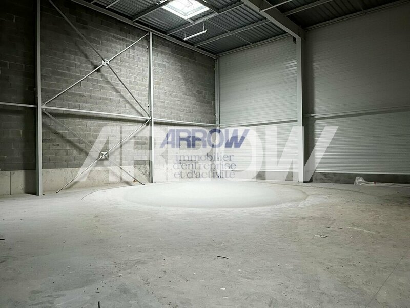 Entrepôt à louer REZE 1