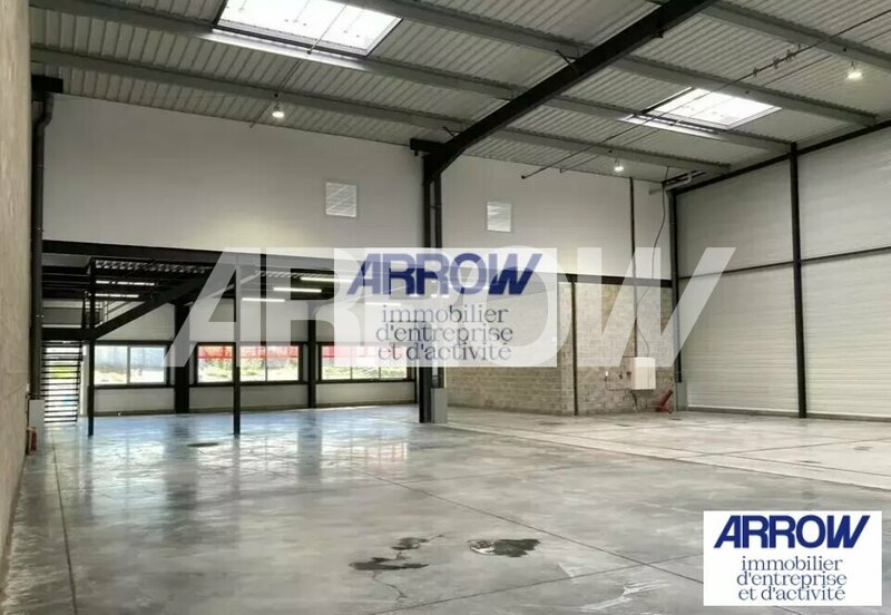 Local à vendre à louer CARQUEFOU 3