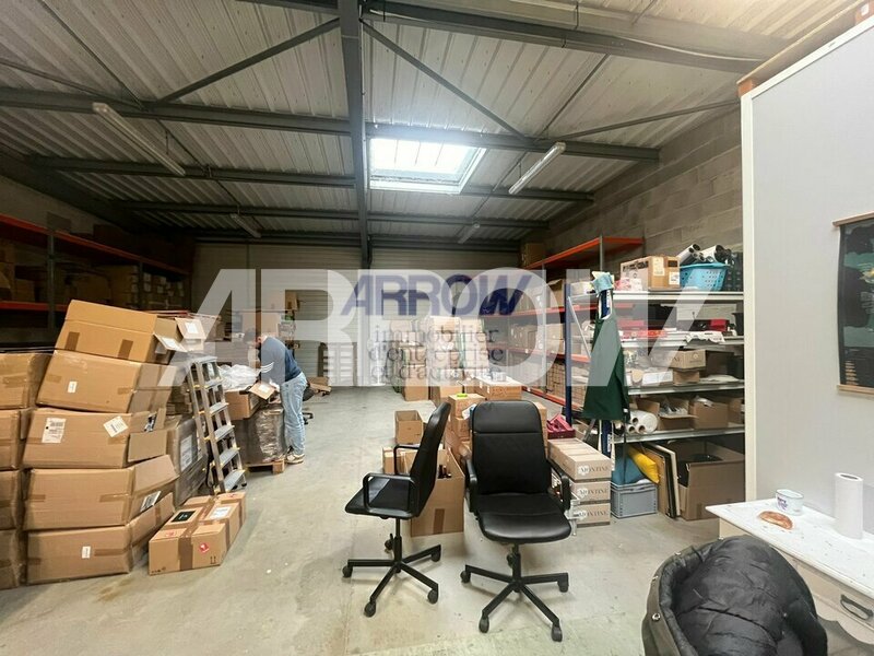 Local à louer LA CHEVROLIERE 5