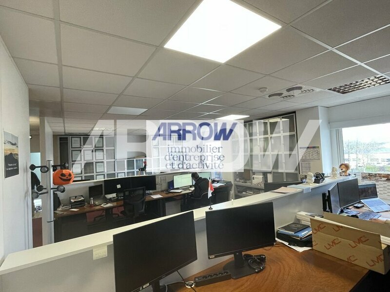 Bureaux à louer LA CHEVROLIERE 7