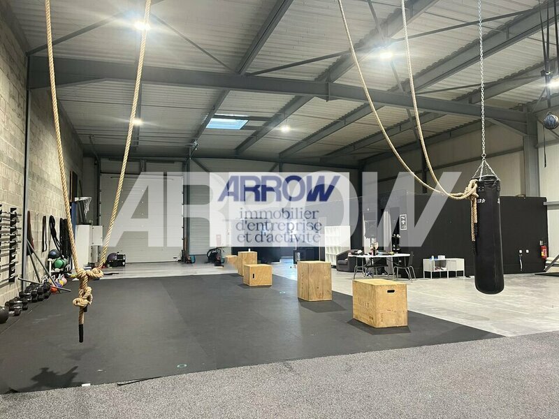 Local à louer LA CHEVROLIERE 3