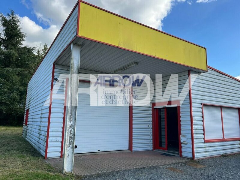 Entrepôt à louer BOUGUENAIS 1