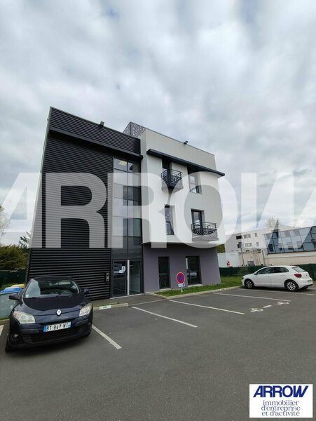 Bureaux à louer LA CHAPELLE SUR ERDRE 9