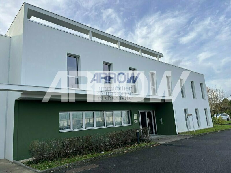 Bureaux à louer LA CHAPELLE SUR ERDRE 1