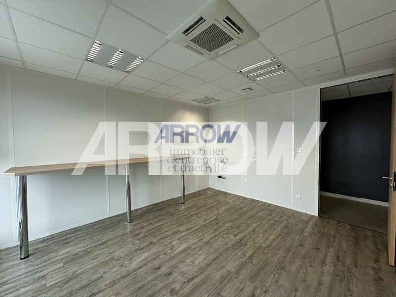 Bureaux à louer NANTES 9
