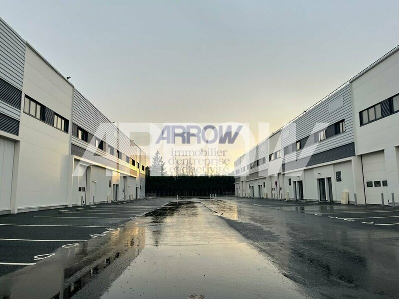 Local à louer SAINT AIGNAN GRANDLIEU 1