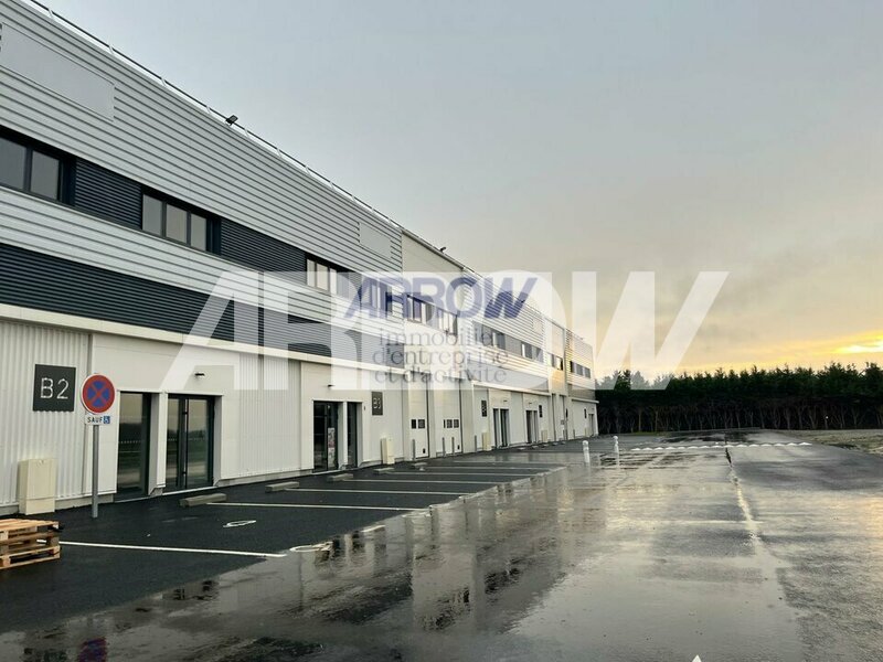 Local à louer SAINT AIGNAN GRANDLIEU 3