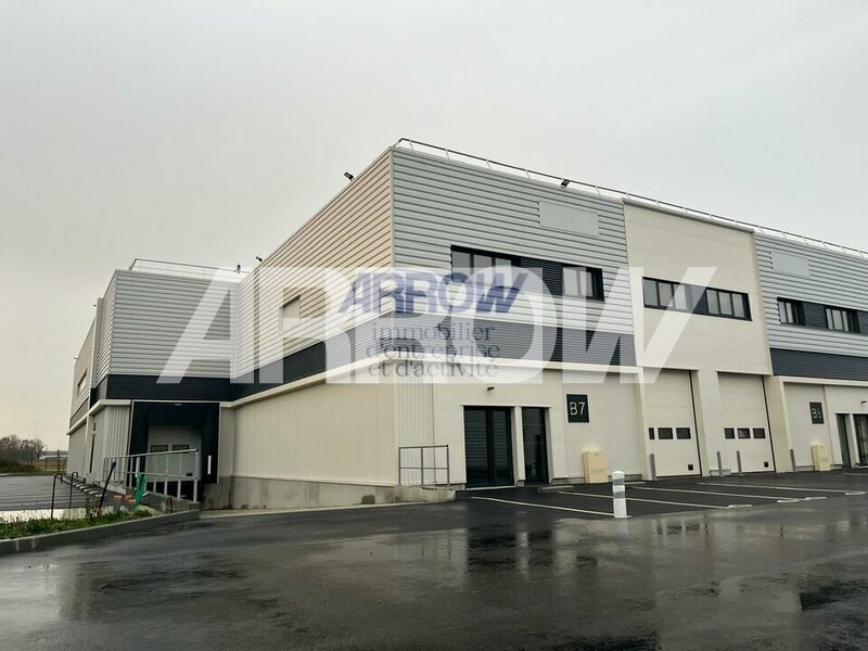 Local à louer SAINT AIGNAN GRANDLIEU 2