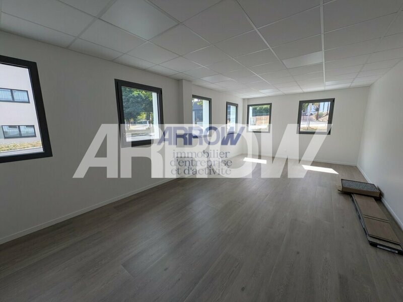 Bureaux à louer LA CHAPELLE SUR ERDRE 7