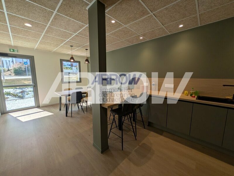 Bureaux à louer LA CHAPELLE SUR ERDRE 10
